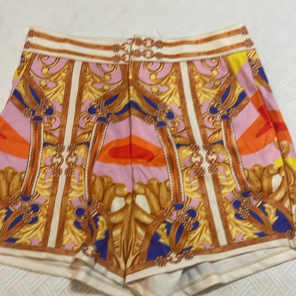 Two piece set - Picture 2 of 3